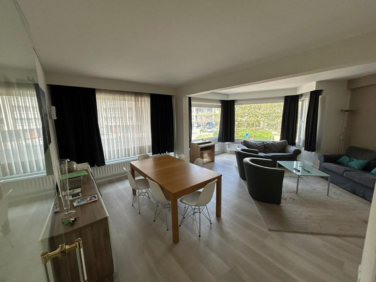 3 Bedroom Apartment Nearby The Sea Ostend Exterior photo